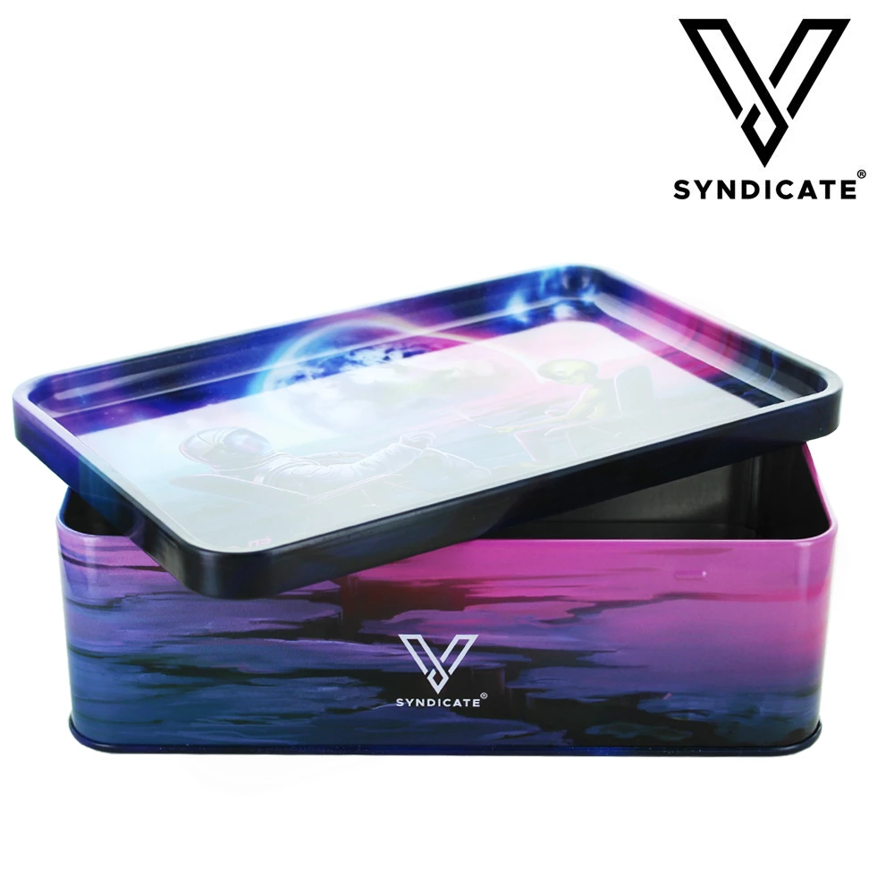 Große Metallbox mit V-Syndicate-Tablett © Blunt Orbit